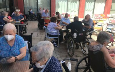 Juegos de mesa en Residencia de ancianos sevilla CER ESpartinas